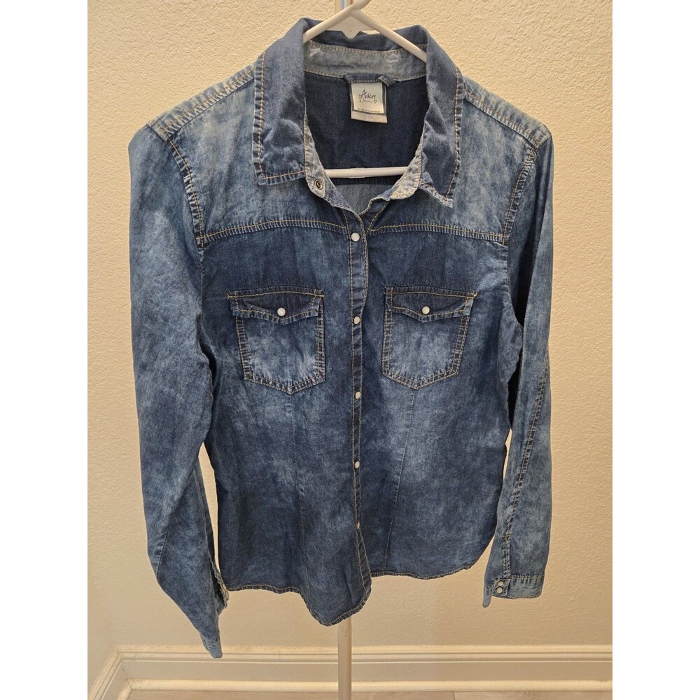 Ashley Denim 26 International Light Wash Pearl Snap Chambray Western Shirt Y2K
